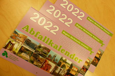 Abfallkalender 2022 kann ab sofort im Rathaus Heidenau auf der Dresdner Straße 47 abgeholt werden