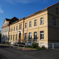 Bild vergrößern: Heinrich-Heine-Grundschule von außen