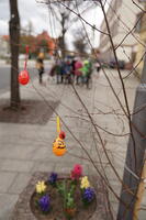 Bild vergrern: Osterschmuck an der Ernst-Thlmann-Strae