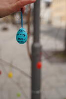 Bild vergrern: Osterschmuck an der Ernst-Thlmann-Strae