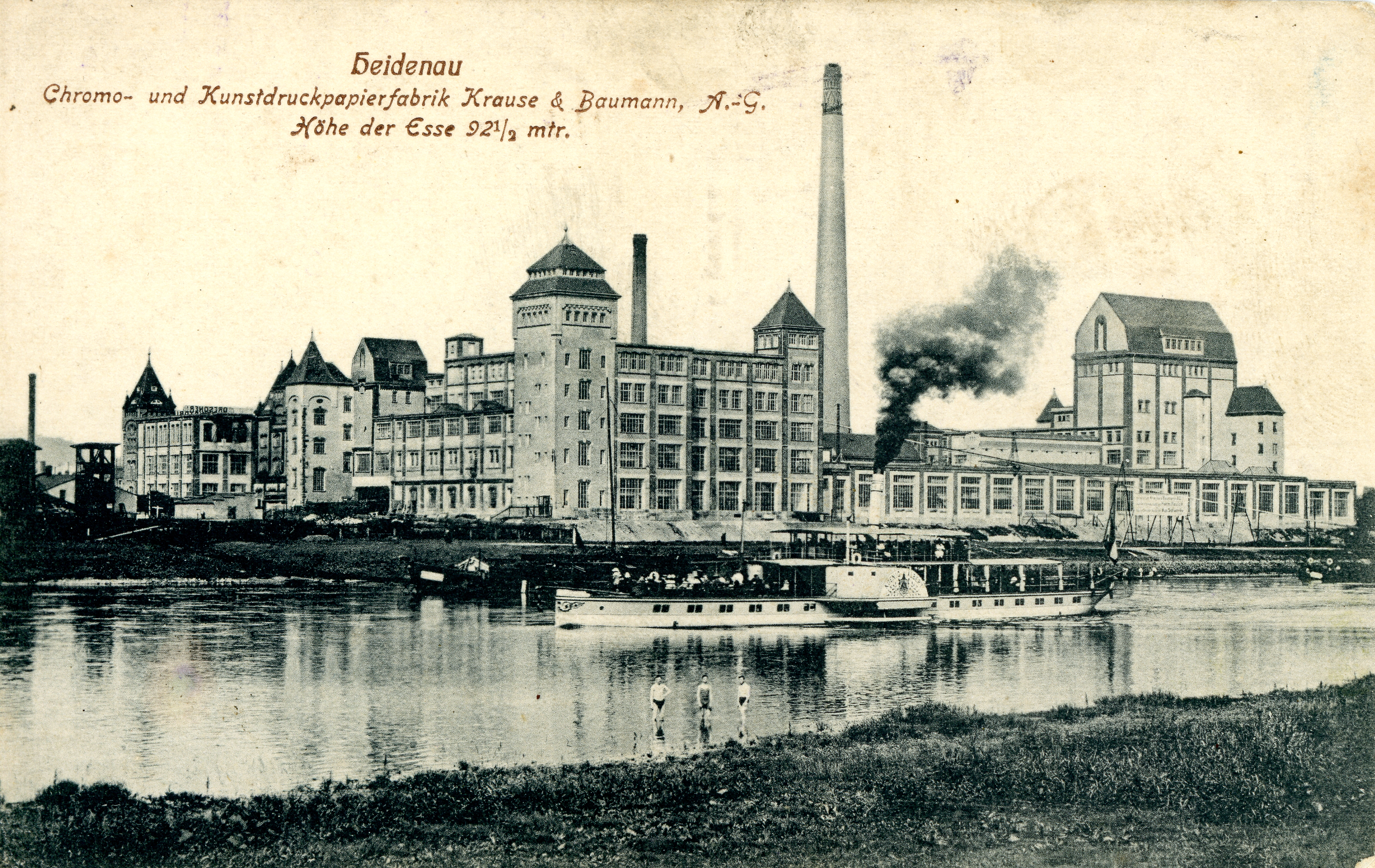Bild vergrößern: Bildseite einer Ansichtskarte, Motiv: Papierfabrik an der Elbe, um 1915, Fotograf: unbekannt