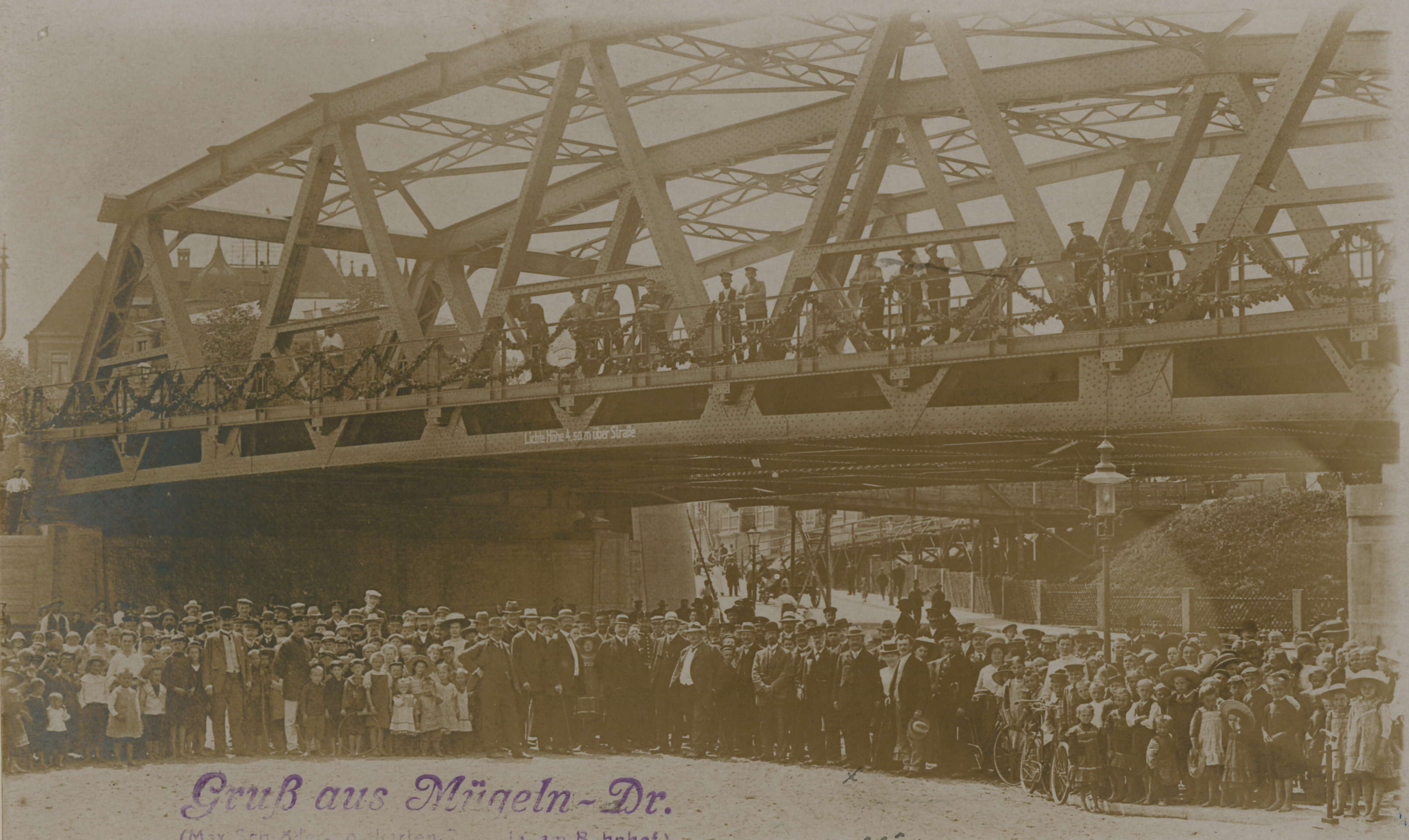 Bild vergrößern: Fotografie, Motiv: Eisenbahnbrücke in Mügeln, 1910, Fotograf: unbekannt