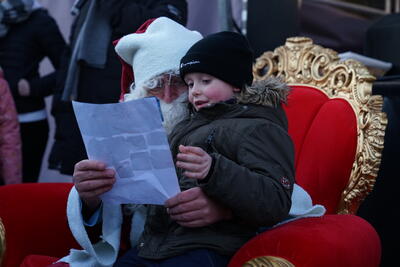 Bild vergrößern: Sprechstunde des Weihnachtsmanns                               