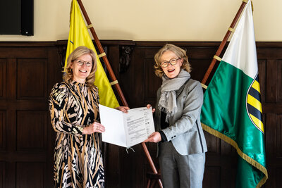 Staatsministerin Kraushaar übergibt Fördermittelbescheid an Stadt Heidenau